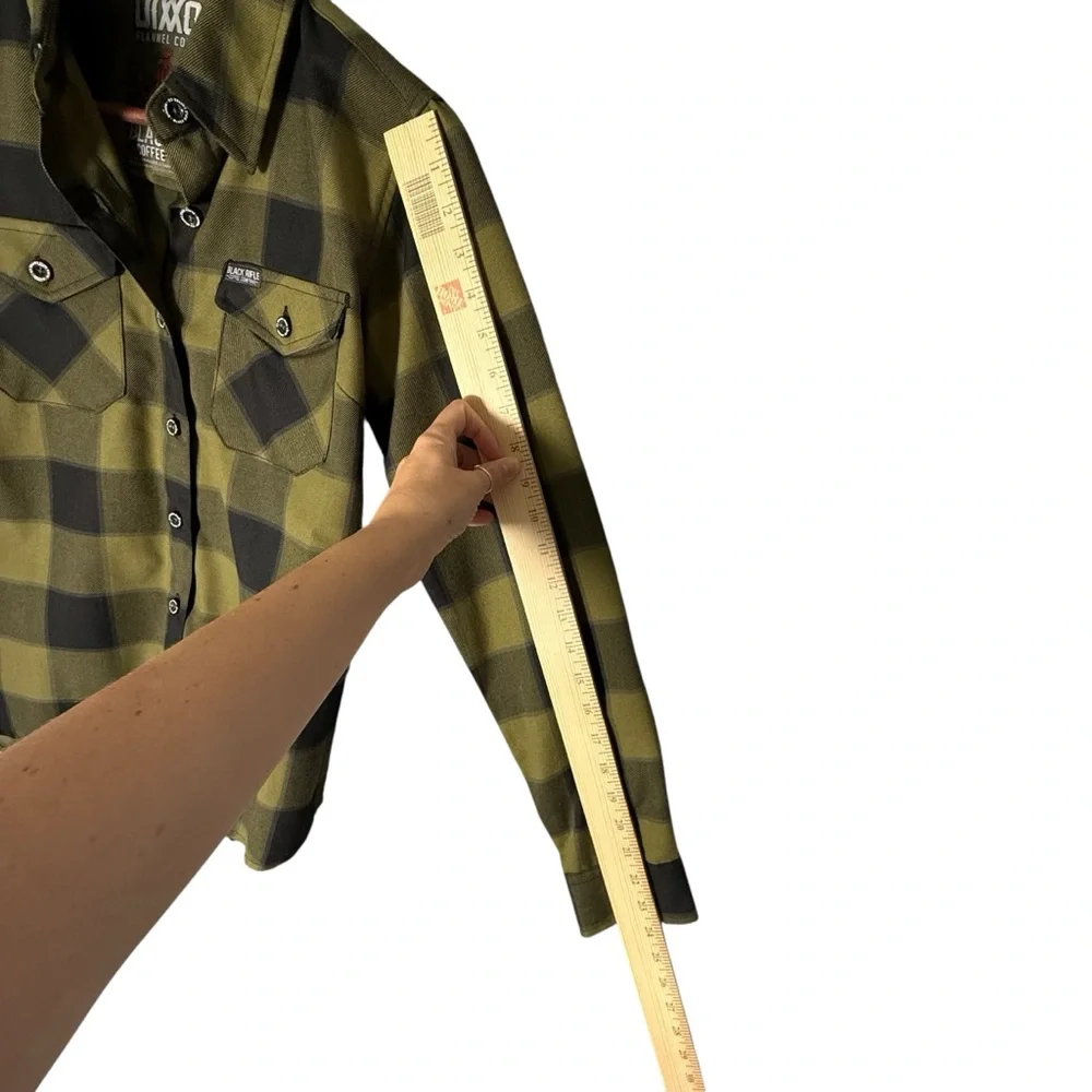 DIXXON Women's Black Green Plaid Flannel - Picture 4 of 7